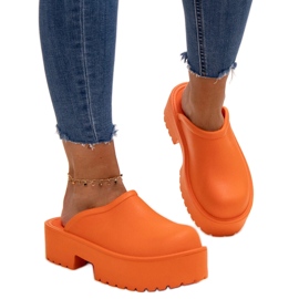 Orange flipflops med massiv Huss-sula