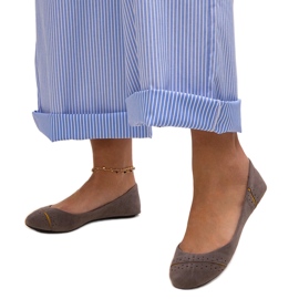 Grå klassiska Dorris balettlägenheter