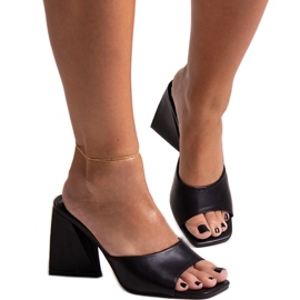 Svarta Mirella högklackade flip-flops