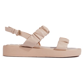 Beige sandaler med volanger