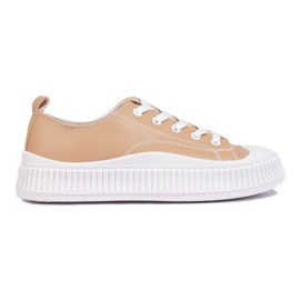 Bruna damsneakers gjorda av ekologiskt läder beige