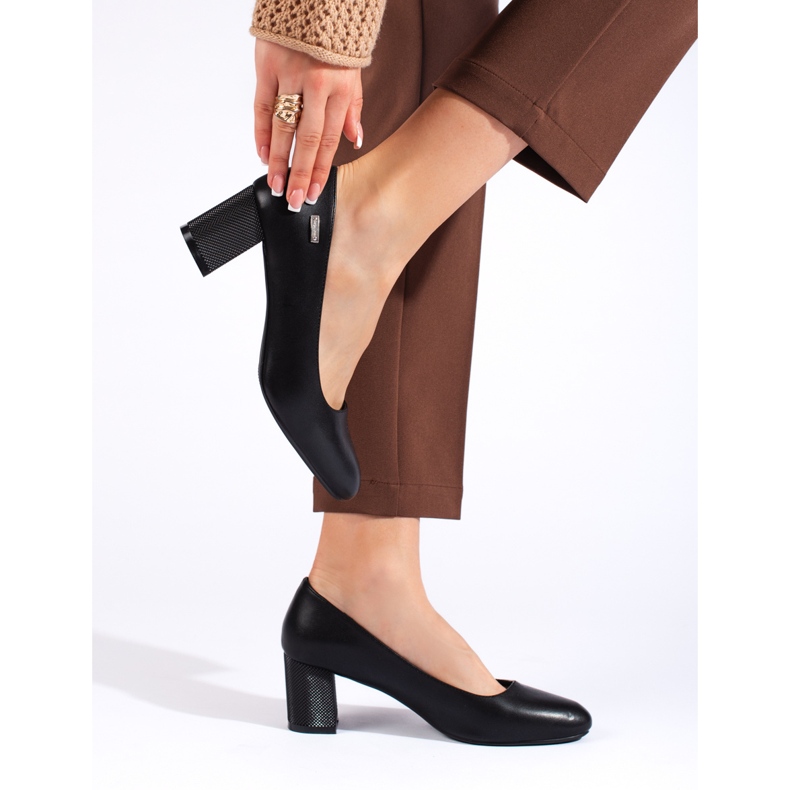 Svarta högklackade pumps för kvinnor från Sergio Leone