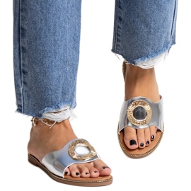 Silver flip-flops med dekorativt Ganea-spänne