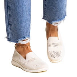 Beige sneakers med skumsula från Rahim