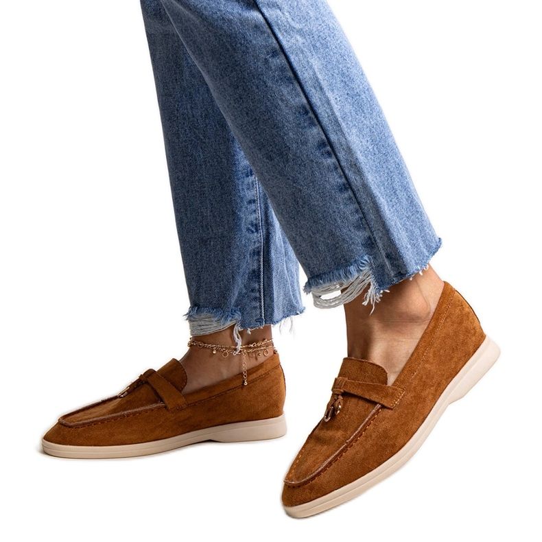 Bruna mockasiner med metallhänge från Fiorano