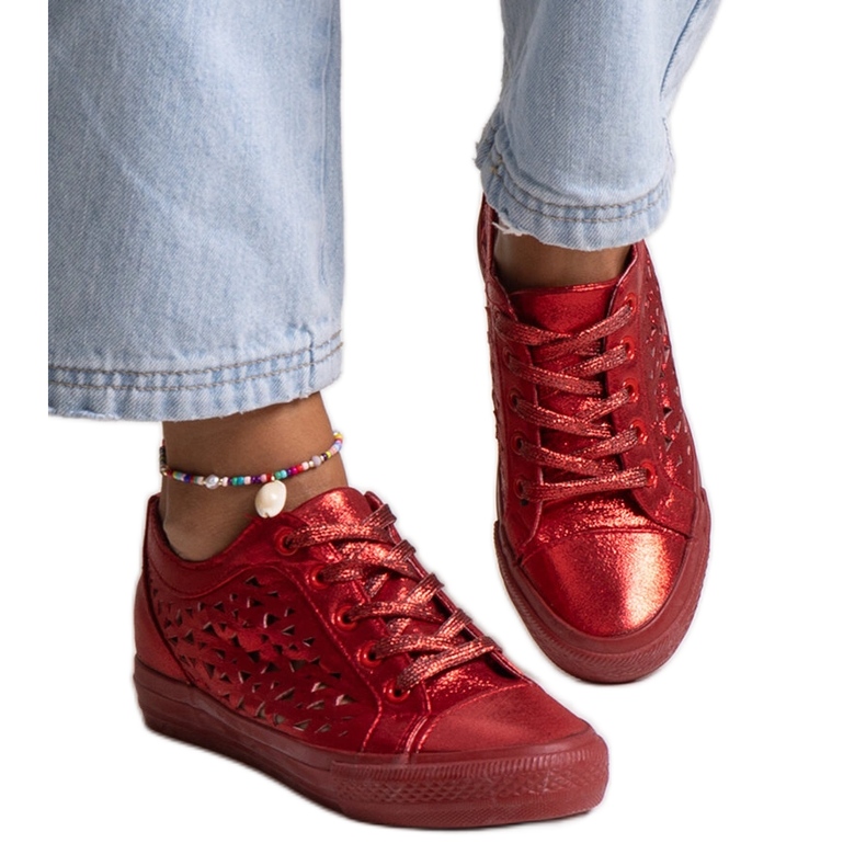Bez marki Röda genombrutna Safune sneakers