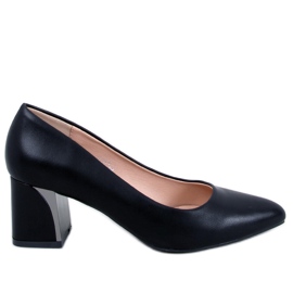 Kerrigan Black högklackade pumps svart