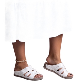 Vita klassiska Karime flip-flops