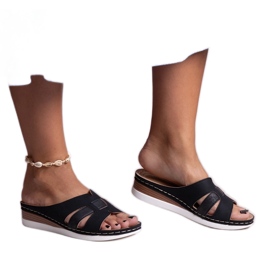 Svarta lätta tofflor med låg kil från Mifsuda