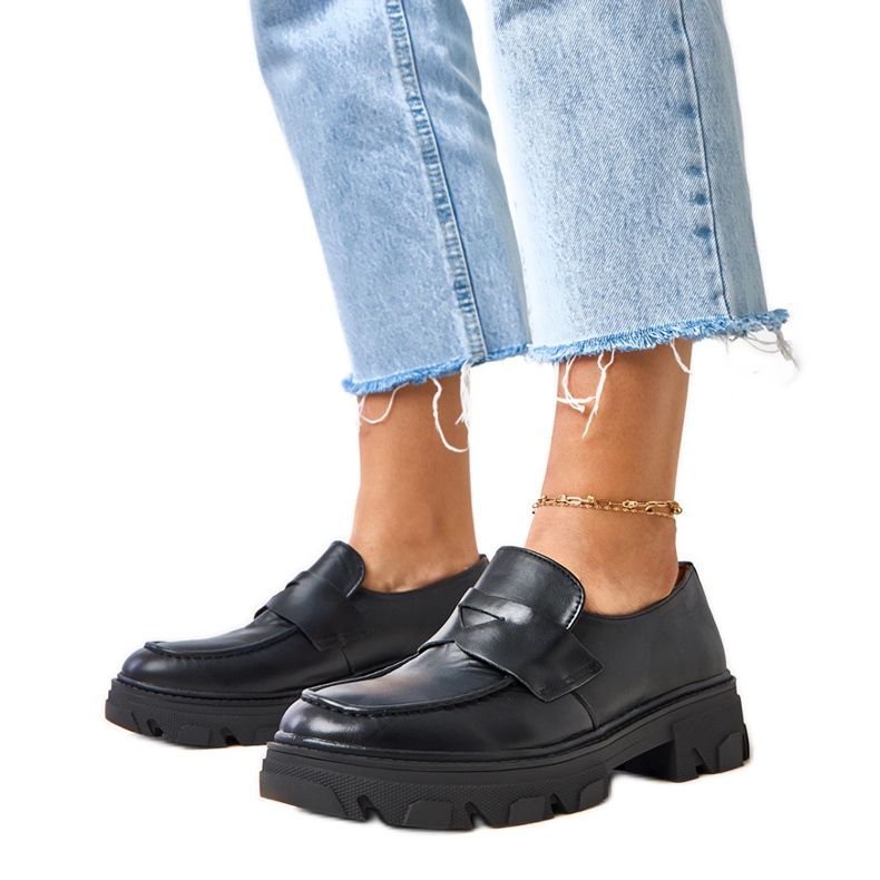 Svarta Kirna eko-läderskor