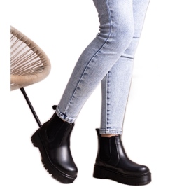 Lessays svarta plattformsstövlar