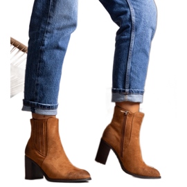 Bruna Fikriya högklackade stövlar