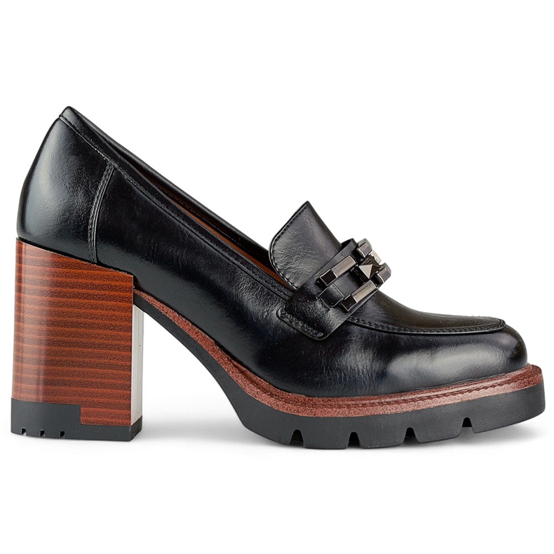 Svarta mockasiner med tjockare klack och låga skor