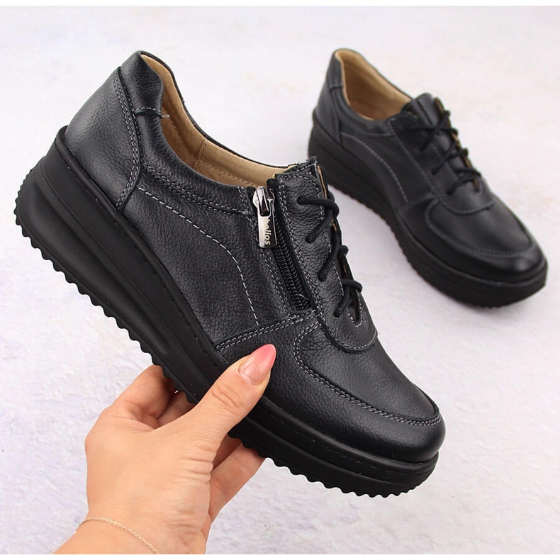 Bekväma svarta läderskor för kvinnor Helios 419