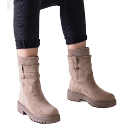 Beige slip-on ankelboots med en Ralia-strumpa