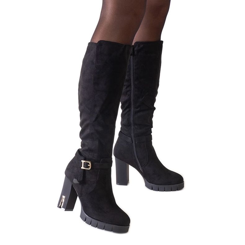 Svarta isolerade högklackade stövlar från Alra