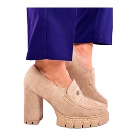 Kaki högklackat och plattform loafers beige