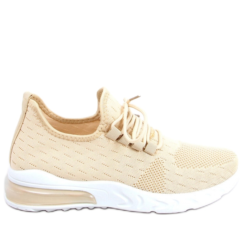 Beige strumpor sportskor