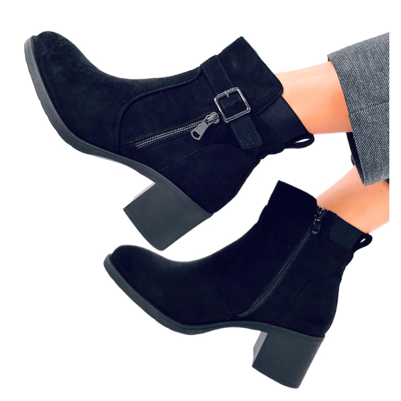 Klassiska högklackade ankelboots Svarta