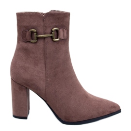 Högklackade kängor i mocka i kaki brun