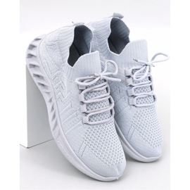 Gråa strumpor sportskor