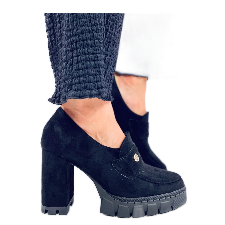 Svarta loafers med hög klack och plattform