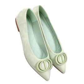 Gröna balettlägenheter med mandeltår