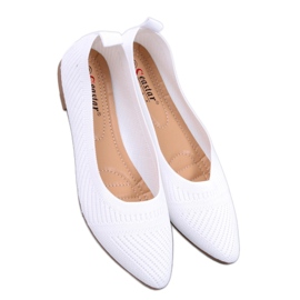 Vita vävda balettlägenheter