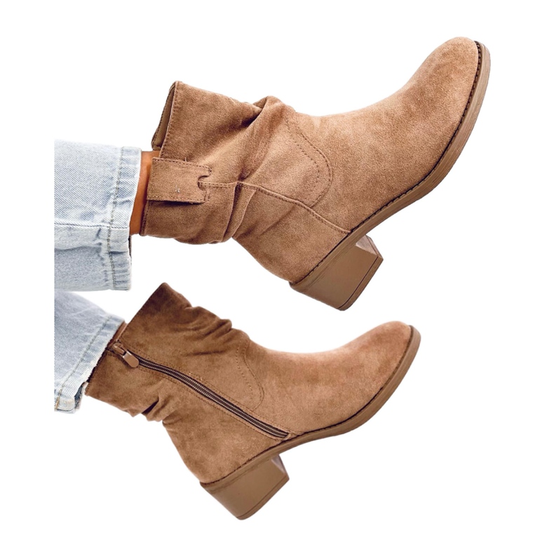 Camel boots med volang ovandel brun