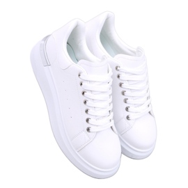 Raclei White damsneakers - Inello vit