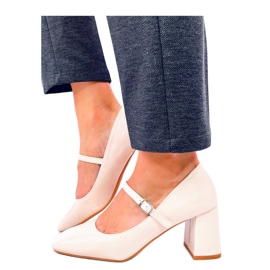 Maddoi Beige patenterade högklackade pumps - Inello