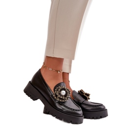 CheBello Kvinnors mockasiner dekorerade med en blomma svart