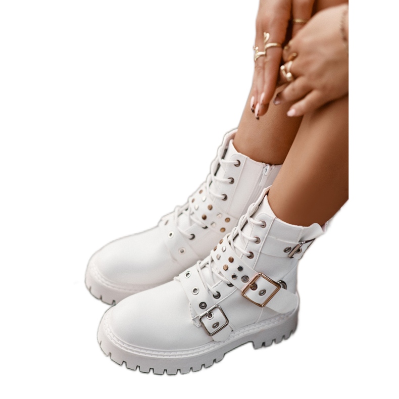 Dambaggies med vita spännen