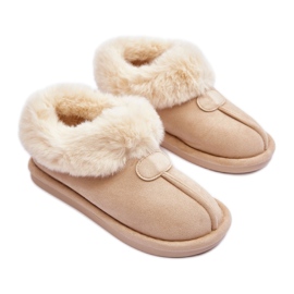 Ljusbeige isolerade slip-on tofflor för kvinnor