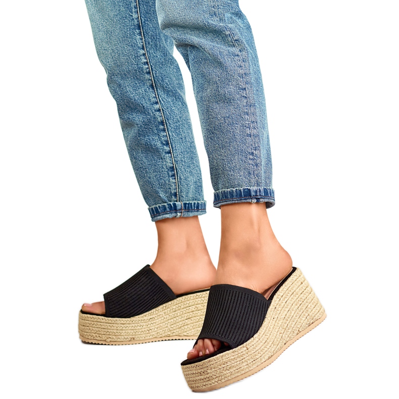 Flipflops med hög kil 7237B svart