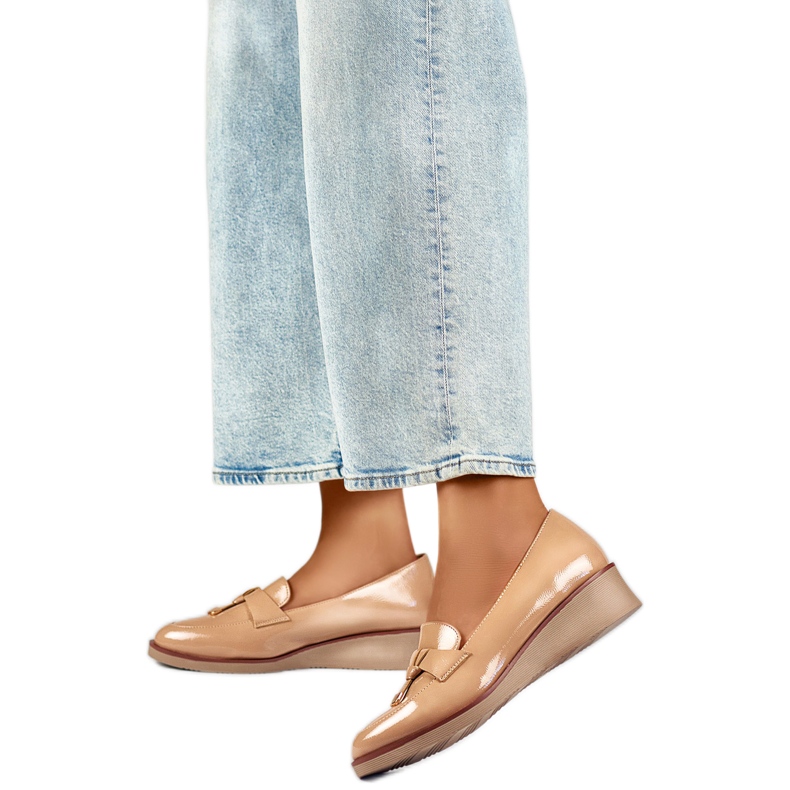 Patentpumpar för kvinnor 24-58266BE beige