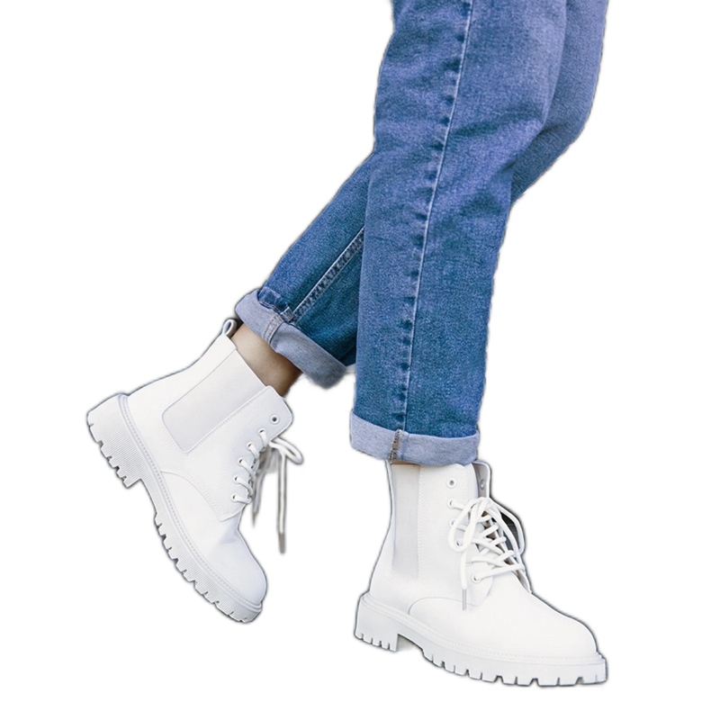 Ljusbeige isolerade ankelboots från Brayna