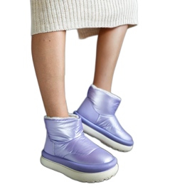 Lila varma snöstövlar på Cores-plattformen violett