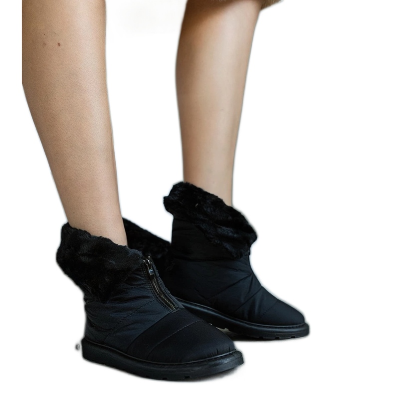 Svarta isolerade snöstövlar med Edidda krage