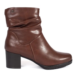 Ankelstövlar i brunt läder för kvinnor med en volang ovandel från Sergio Leone