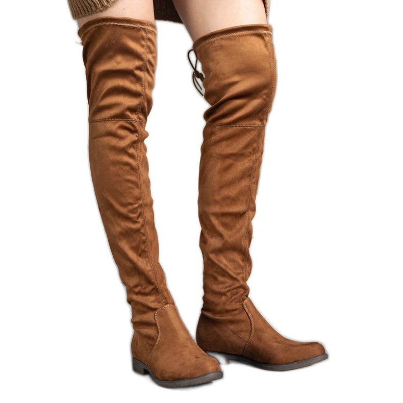 Bruna långa platåkängor av Hallora eko-mocka