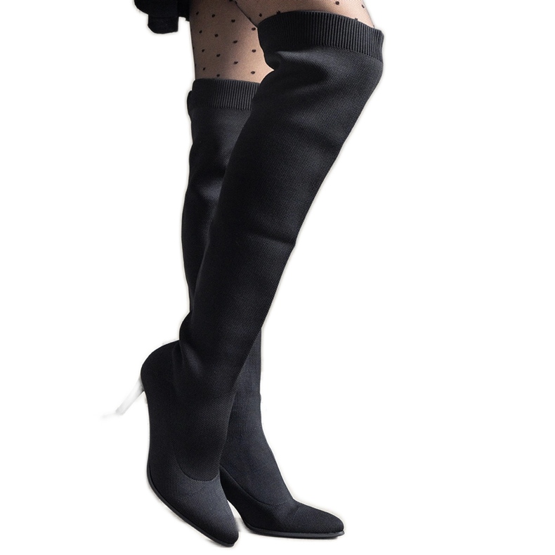 Svarta slip-on högklackade stövlar med en elastisk Atari ovandel