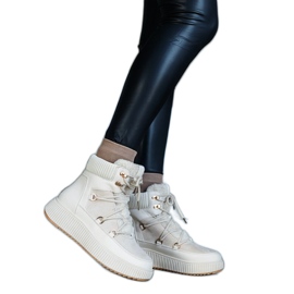 Ljusbeiga stövletter med tjockare sula, Rosemarie beige