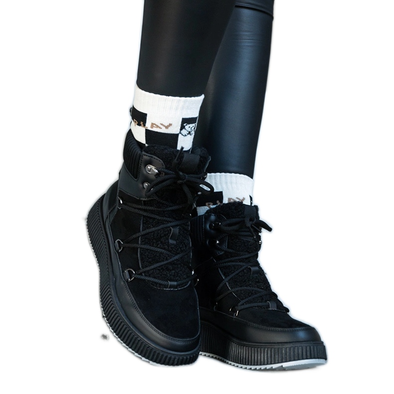 Rosemarie svarta ankelboots med tjock sula