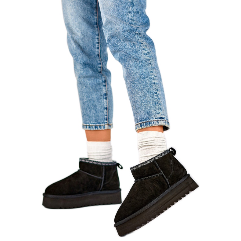 Snöskor för kvinnor isolerade med Eco-Pur YU9001B, svart