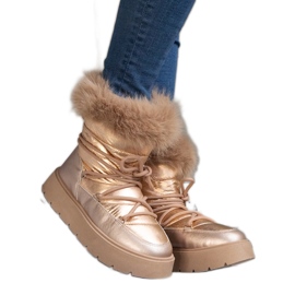 Beige isolerade snöstövlar för kvinnor med päls gyllene