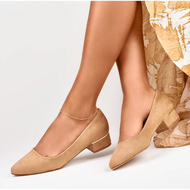 Goodin Lågklackade pumps i mocka för kvinnor, beige GD-XR106BE