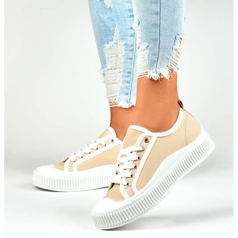 Låga sneakers med vit sula, beige 2667BE