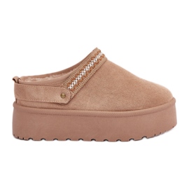 Beige snökängor med dekorativa broderier