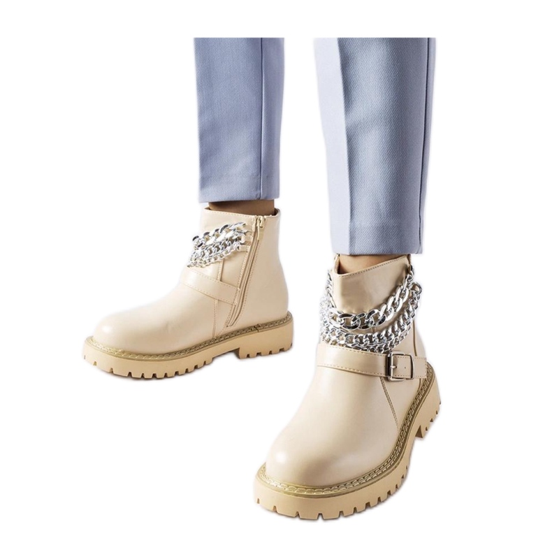 Beige stövlar med dekorativa kedjor Mezzavia - Solea